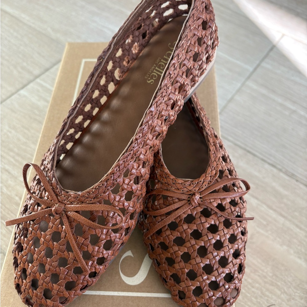 NWT Seychelles Women's Leather  Brown Woven Loafers - Picture 4 of 11